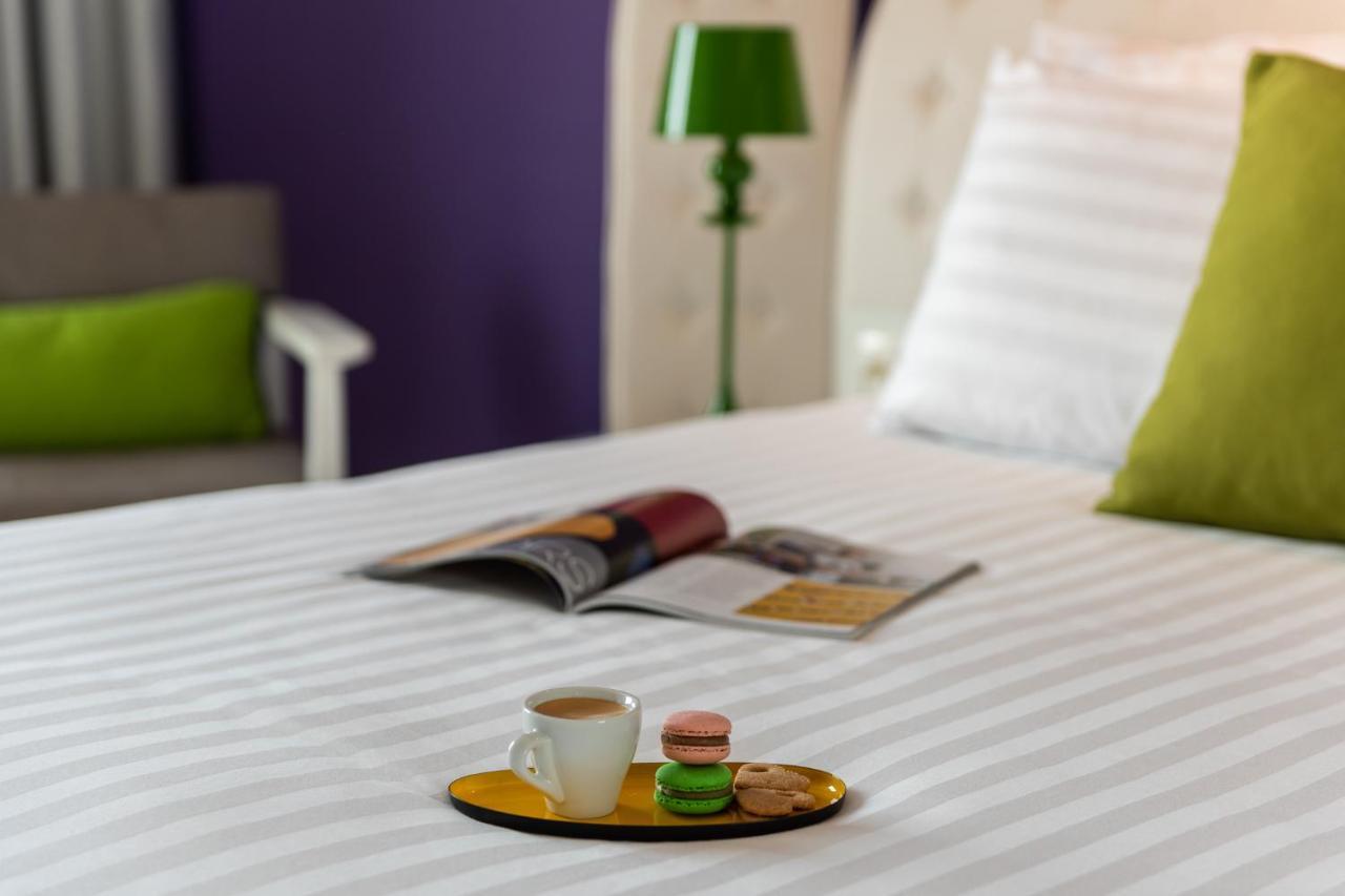 Hotel Indigo Tel Aviv - Diamond District By Ihg Giv'atayim Екстериор снимка A room at the hotel