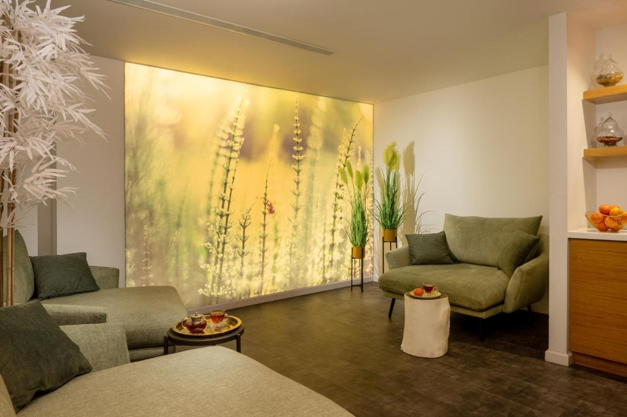 Hotel Indigo Tel Aviv - Diamond District By Ihg Giv'atayim Екстериор снимка The Spa at The Westin