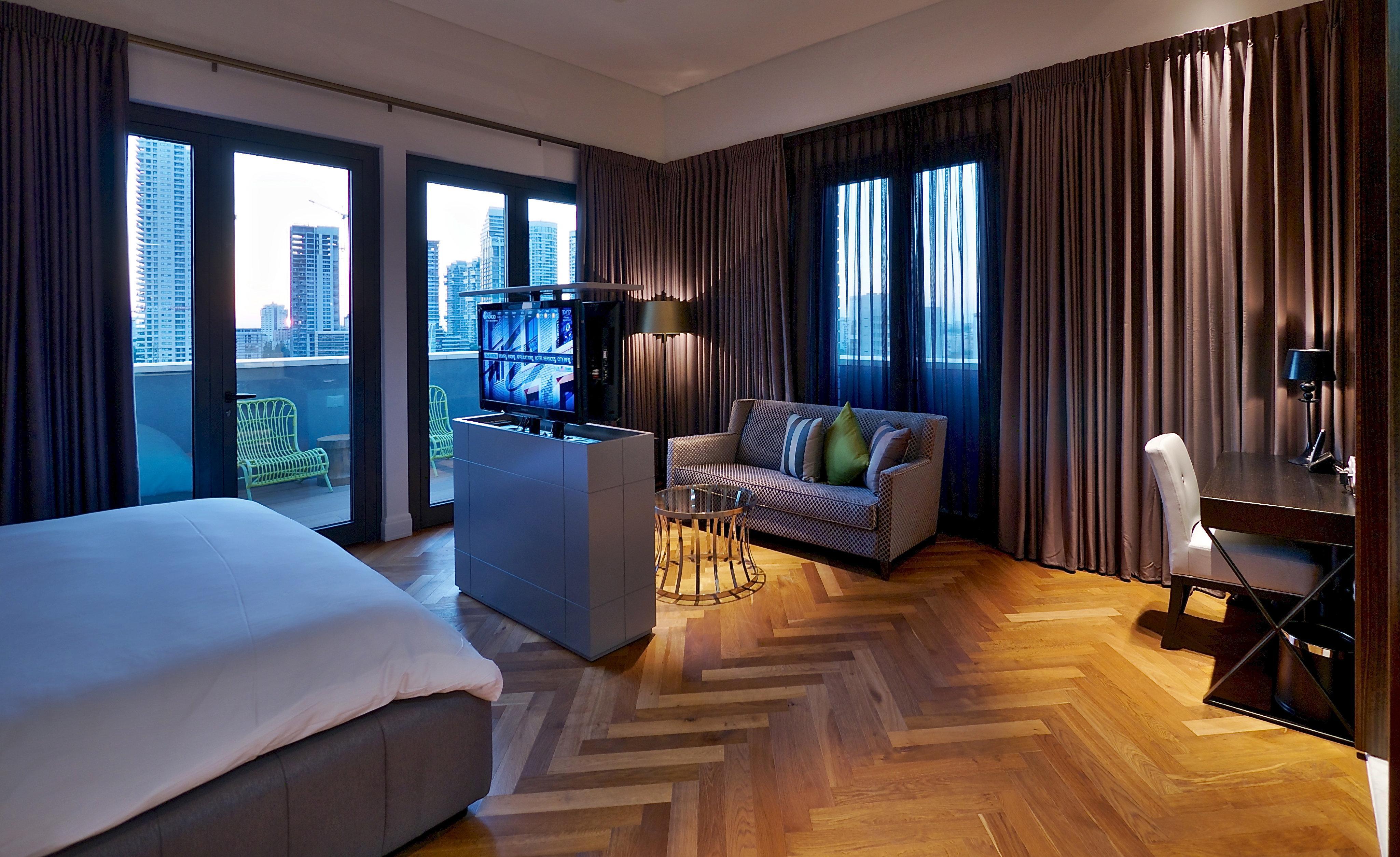 Hotel Indigo Tel Aviv - Diamond District By Ihg Giv'atayim Екстериор снимка A suite at the hotel