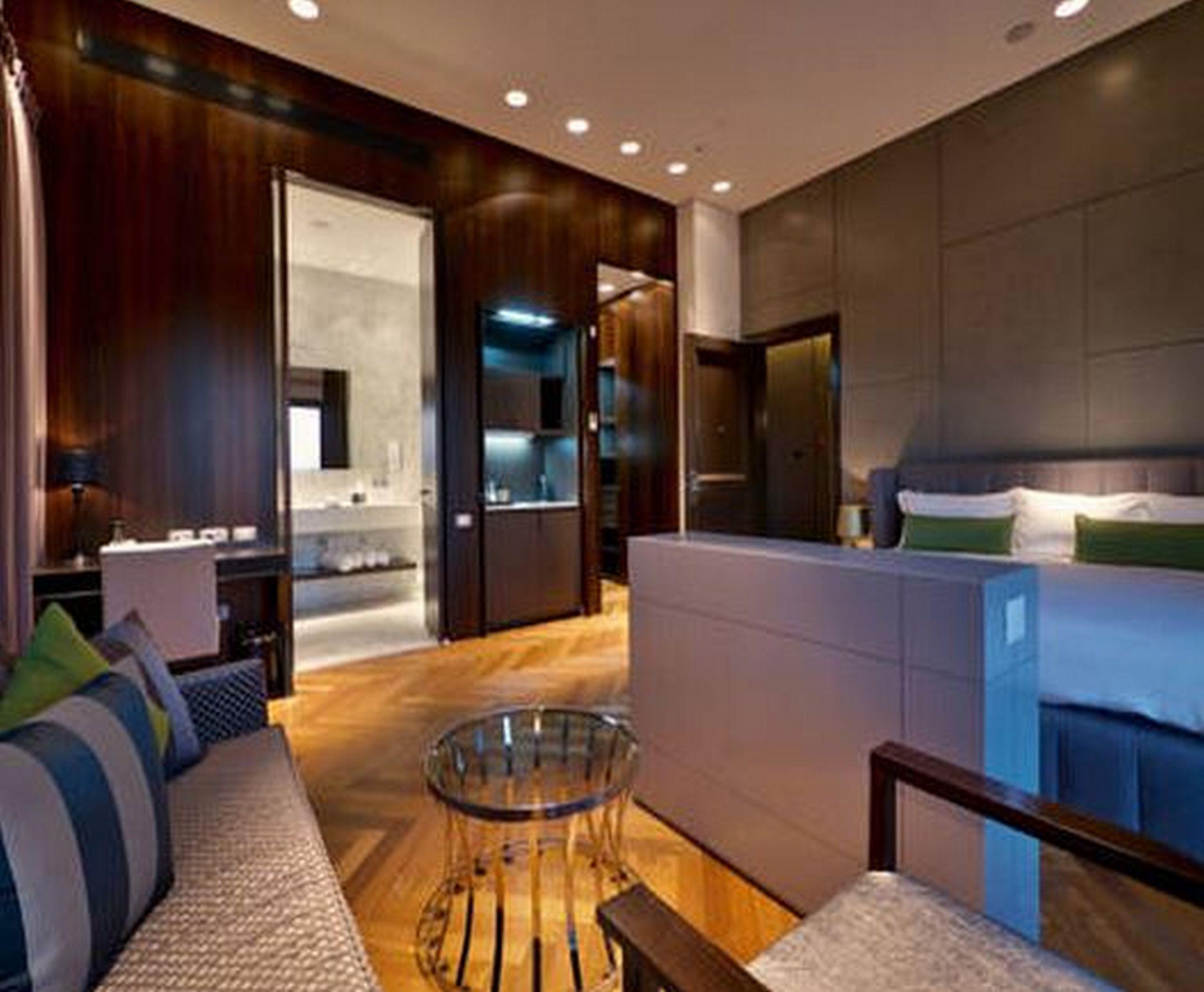 Hotel Indigo Tel Aviv - Diamond District By Ihg Giv'atayim Екстериор снимка A suite at the hotel
